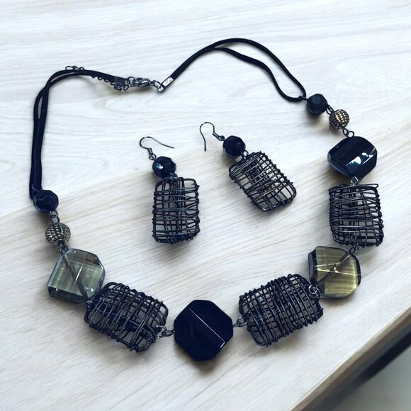 Vintage Costume Jewelry Set Wire and Glass Necklace Choker and Pierced Earrings - Picture 1 of 5